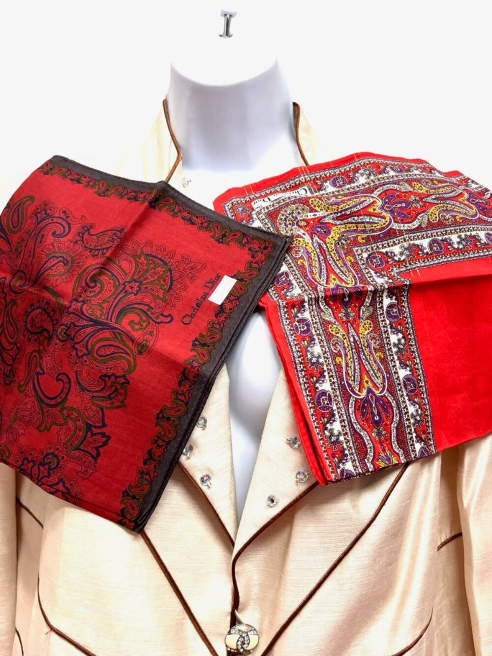 2)  New - Christian Dior  cotton made 19  Mini scarf/Neck-kerchief red floral(44 - Picture 11 of 14